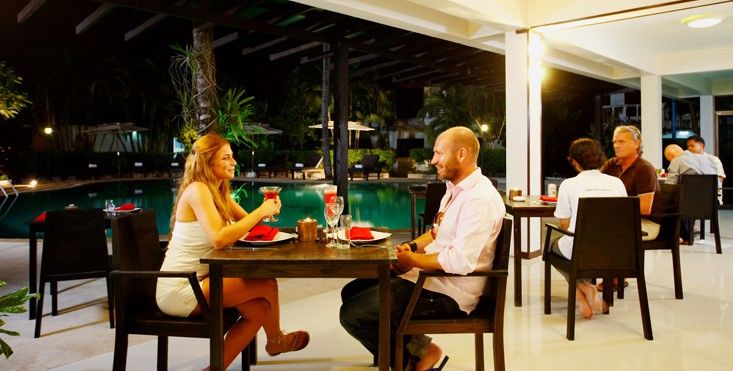 Bamboo Beach Hotel & Spa Patong Екстер'єр фото