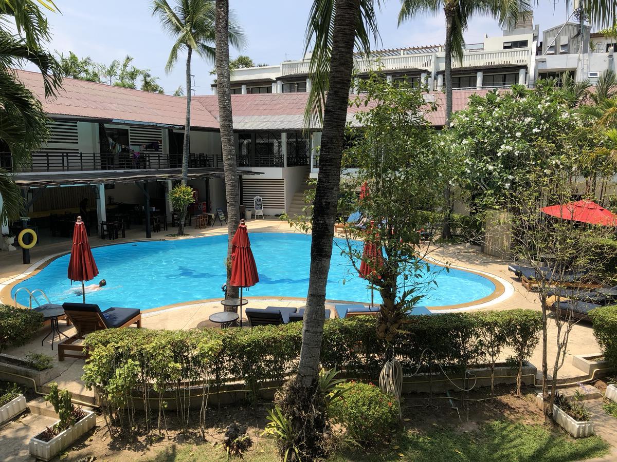 Bamboo Beach Hotel & Spa Patong Екстер'єр фото