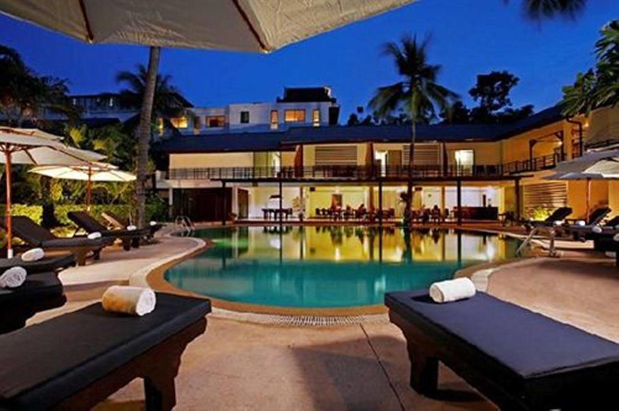 Bamboo Beach Hotel & Spa Patong Екстер'єр фото